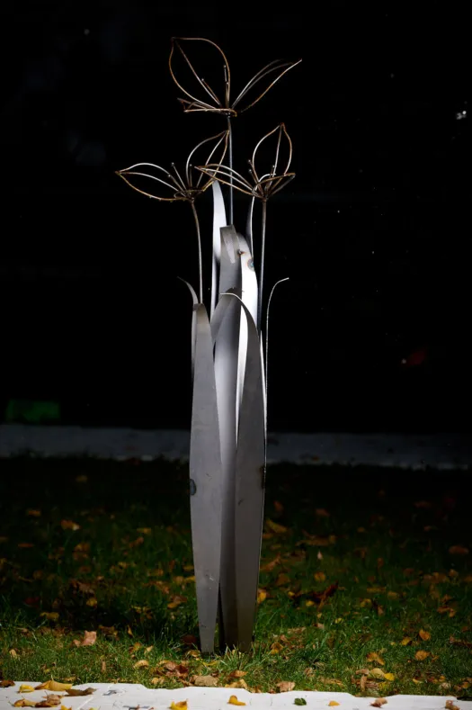 Flowers with Flax by Melanie Rayski-Mati