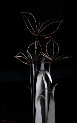 Flowers with Flax by Melanie Rayski-Mati