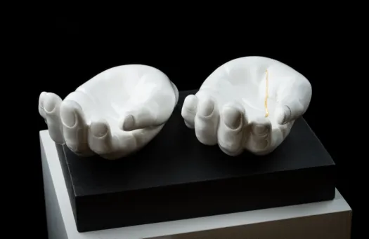 Hand Out by Susie Ashkenazi