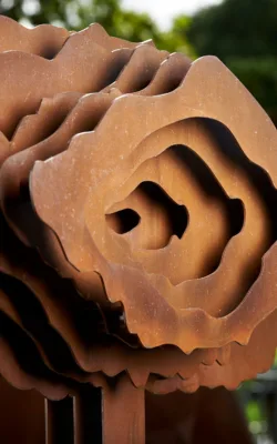 Knot by Helen Neyland