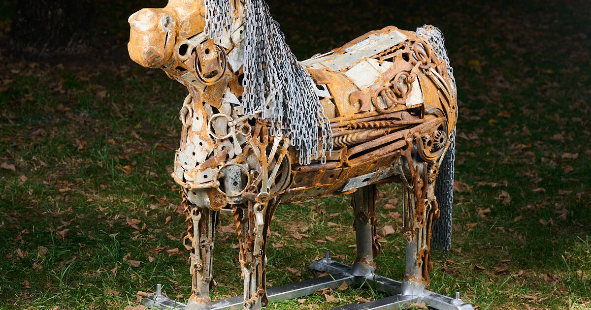 Rusty Little G Little rusty | Association of Sculptors of Victoria