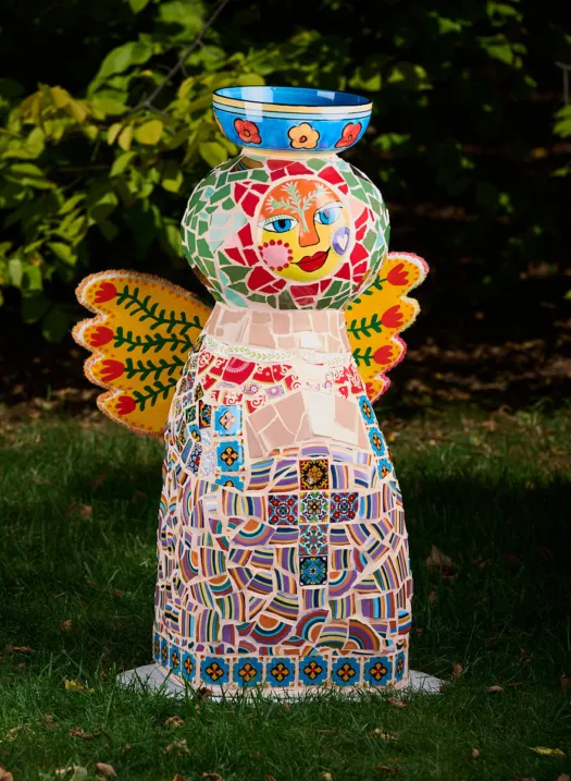 Lola Pinata by Sara Catena