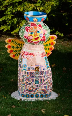 Lola Pinata by Sara Catena