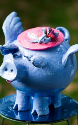 Lulu the Flying Teapot by Bronwyn Culshaw