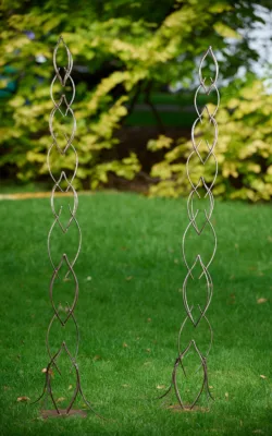 Move with me by Melanie Rayski-Mati