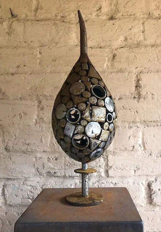 Petite Pod by Andre Sardone