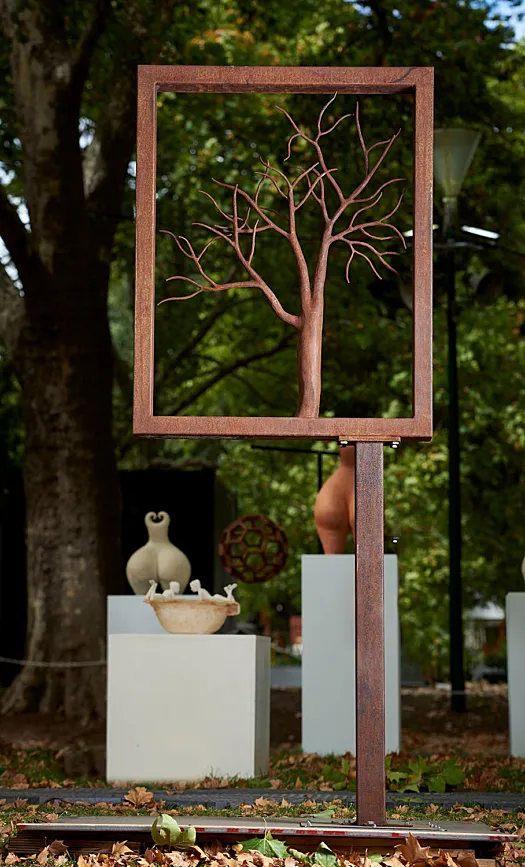 Plant form by Charlie Aquilina