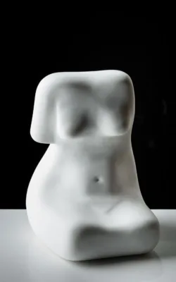 Seated figure by Peter Sanders