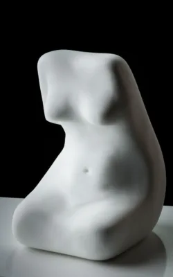 Seated figure by Peter Sanders