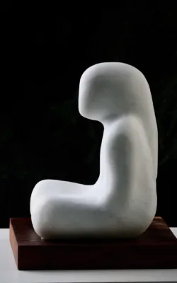 Seated figure by Peter Sanders